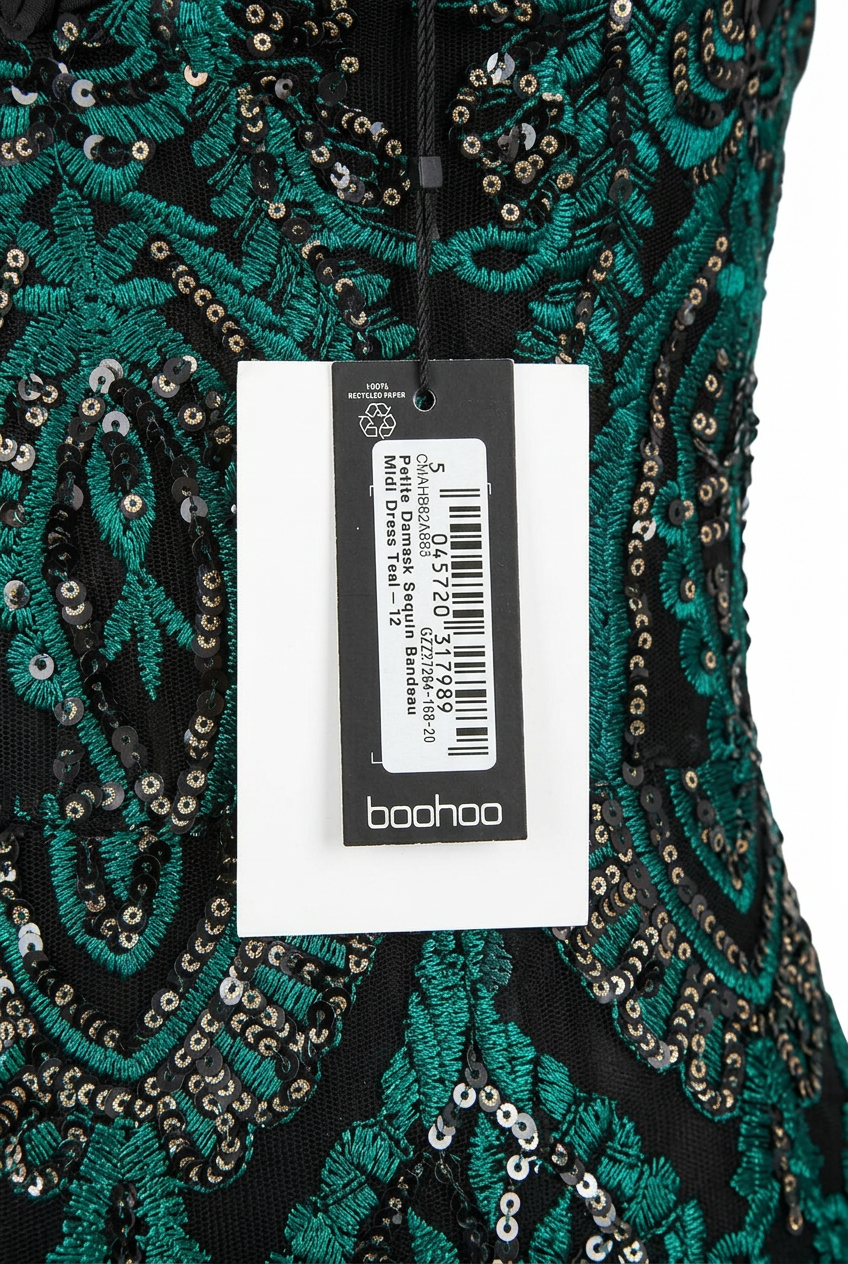 Boohoo Sequin Dress – White Studio Detail