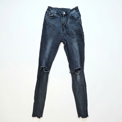 Dark Wash Jeans White BG – 3
